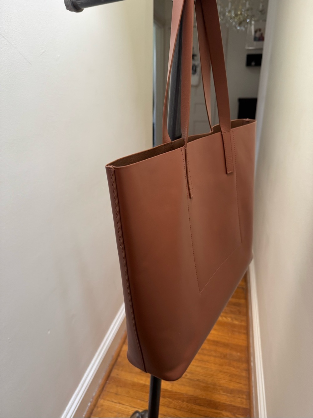 EVERELANE LEATHER TOTE | COGNAC BROWN
